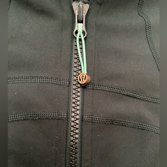 lululemon dark green define jacket - Picture 2 of 3